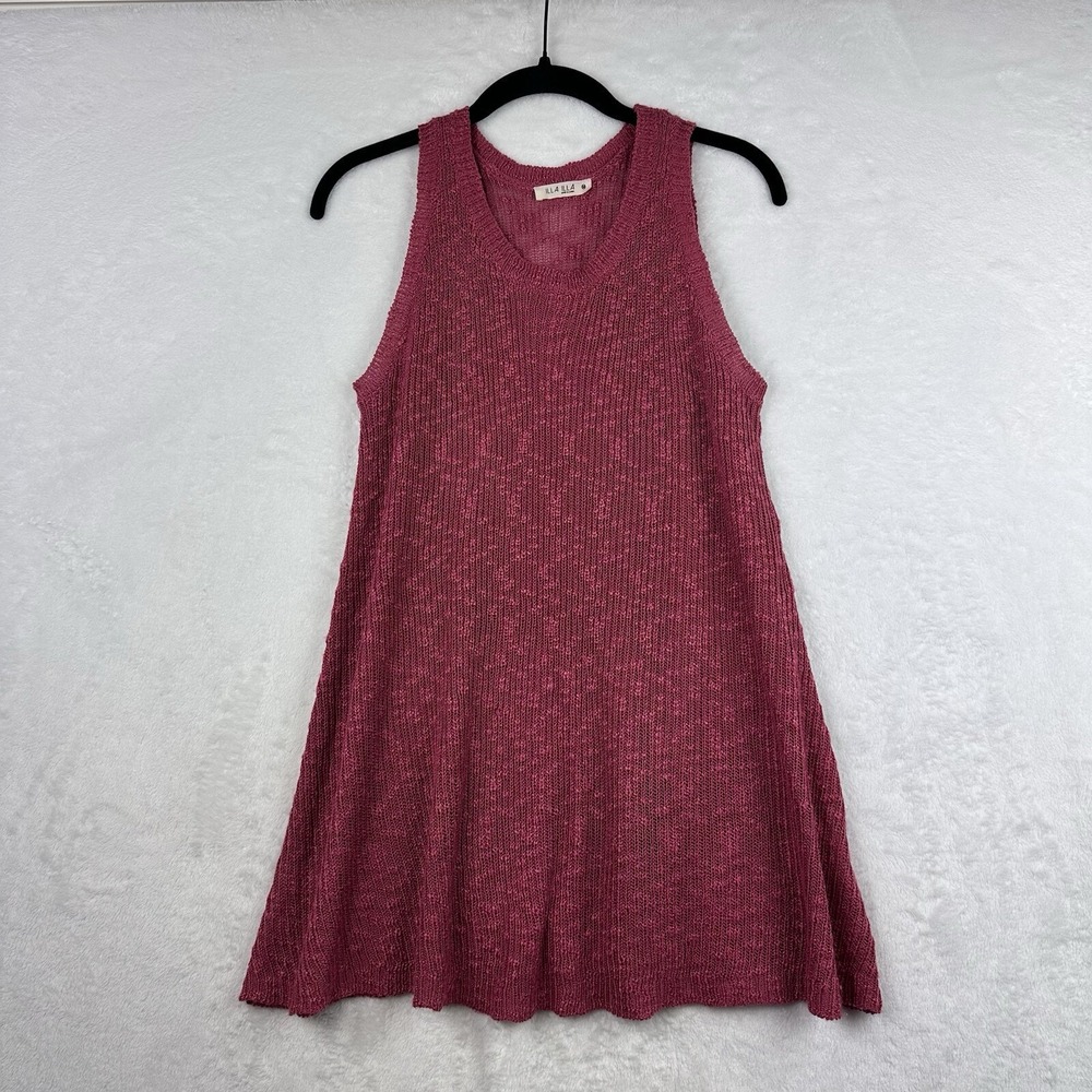 Illa Illa Womens Dark Pink Rose Sleeveless Pullover Sweater M Tunic Crew Neck